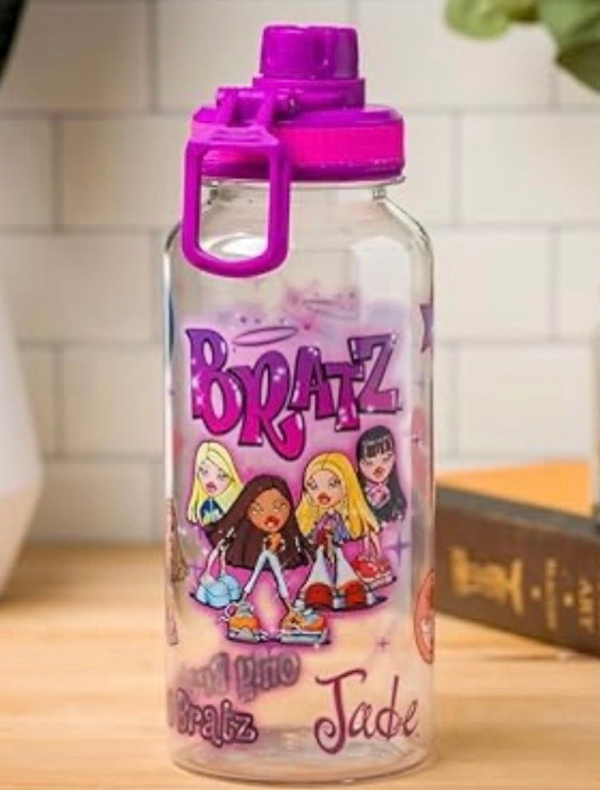 Silver Buffalo Bratz Airbrush Water
Bottle
